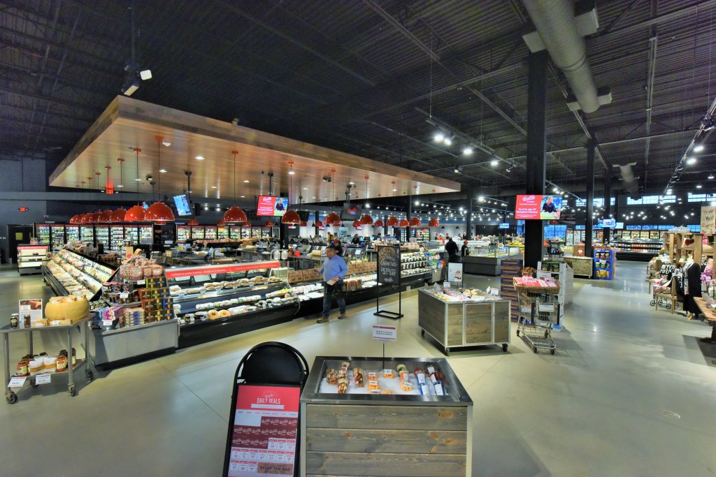 MMA client Sendik’s Food Market opens in West Milwaukee